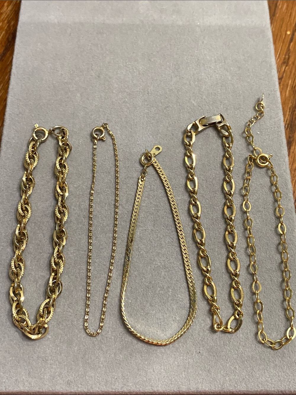 VTG Gold-Tone Chain Bracelet Set